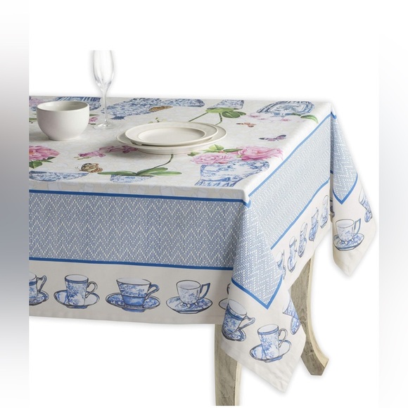 Gorgeous Maison d’Hermine Tablecloth 54” x 72” - Picture 1 of 9